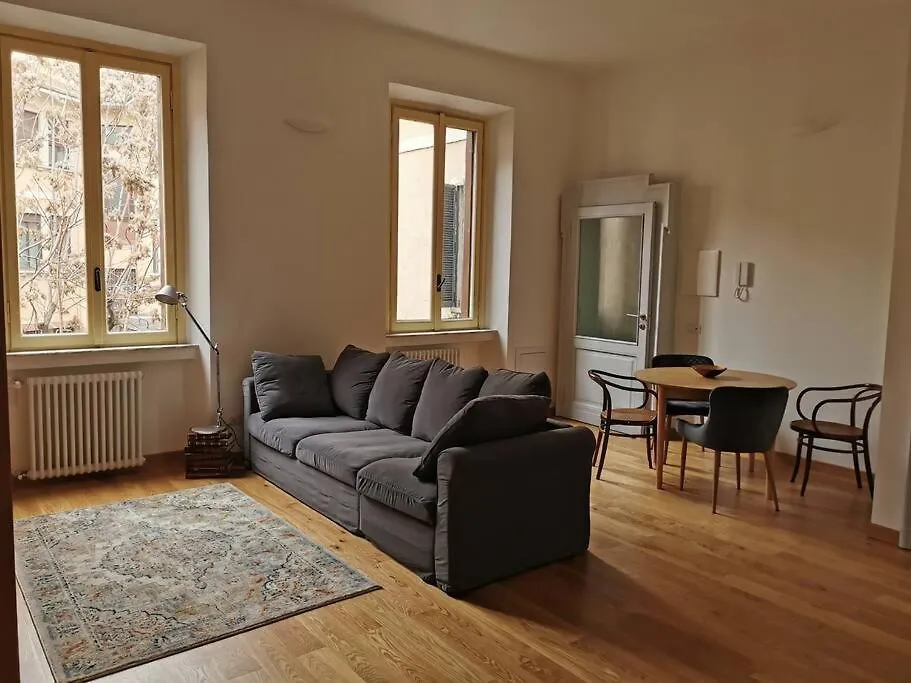 Luxury Apartment - Porta Venezia Mediolan 0*,