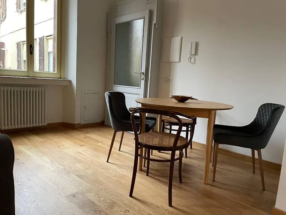 Luxury Apartment - Porta Venezia Mediolan Włochy