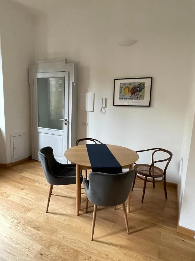 Luxury Apartment - Porta Venezia ميلان